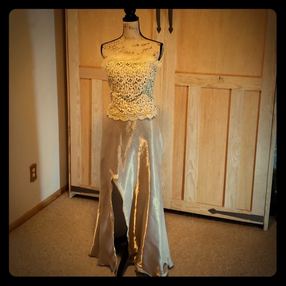 Gold strapless floor length gown - Picture 1 of 6